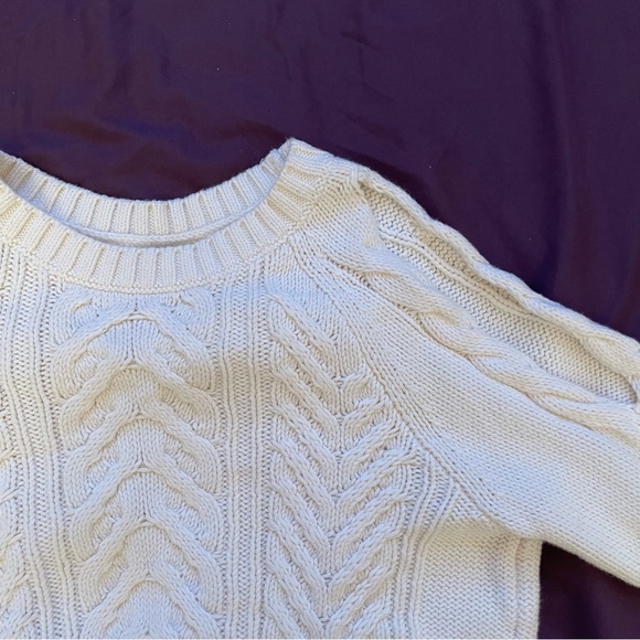 LOFT Cold Shoulder Cable Knit Sweater in Cream Size S - Picture 4 of 6